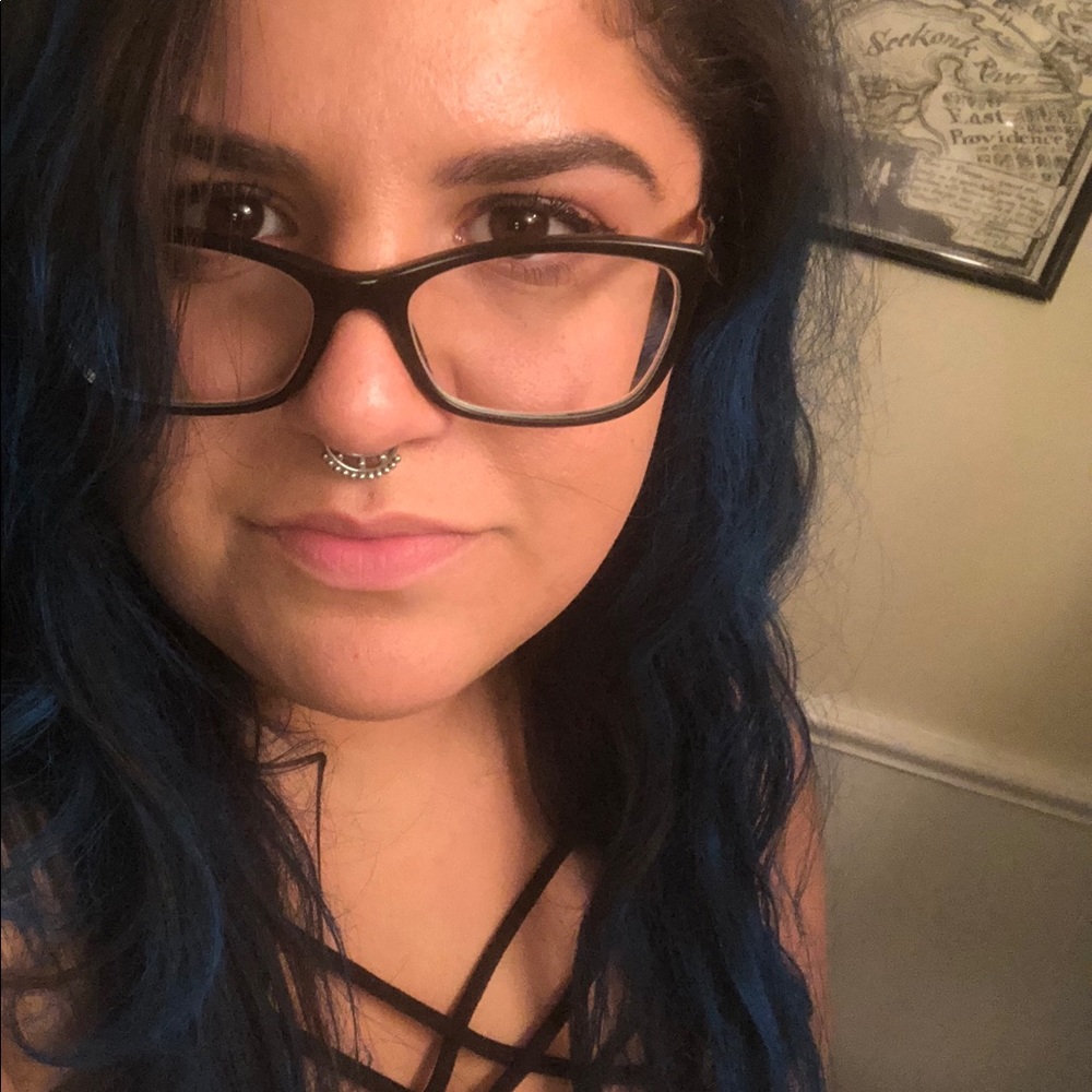 Meet Your Posher, Elizabeth !